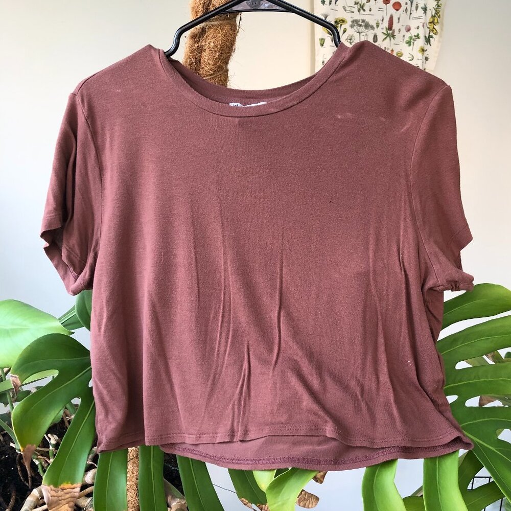 Forever 21 Brown Mahogony lightweight crop T Shirt